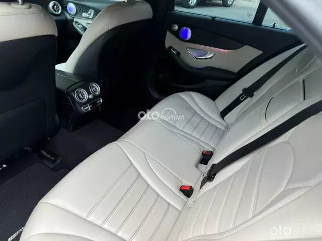 Mercedes-Benz C250 AMG 2015 8