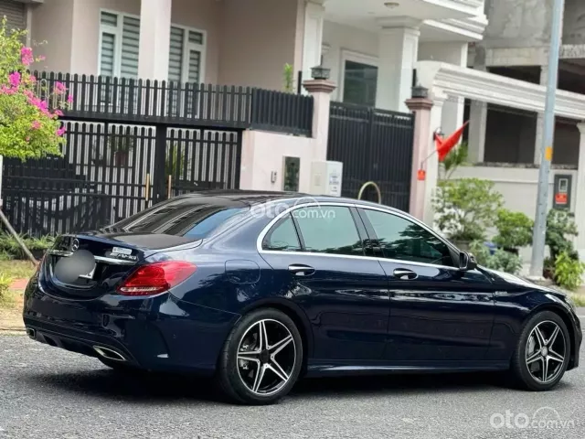 Mercedes-Benz C250 AMG 2015 4