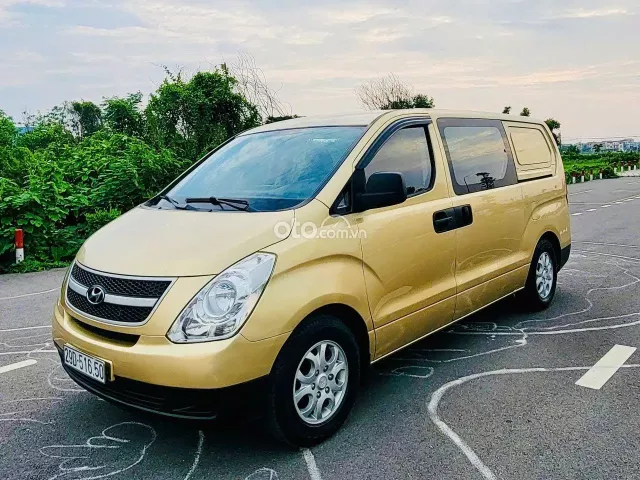 Huyndai Starex đời 2008, máy cơ, nhập khẩu Hàn Quốc, 6 chỗ