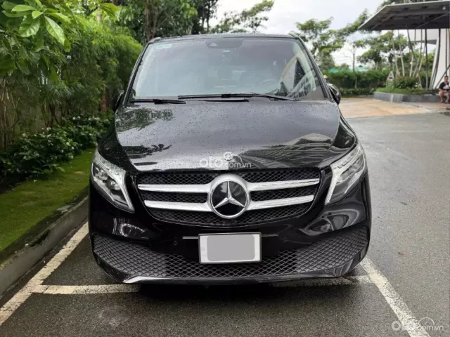 Xe 7 chỗ nhập khẩu nguyên chiếc