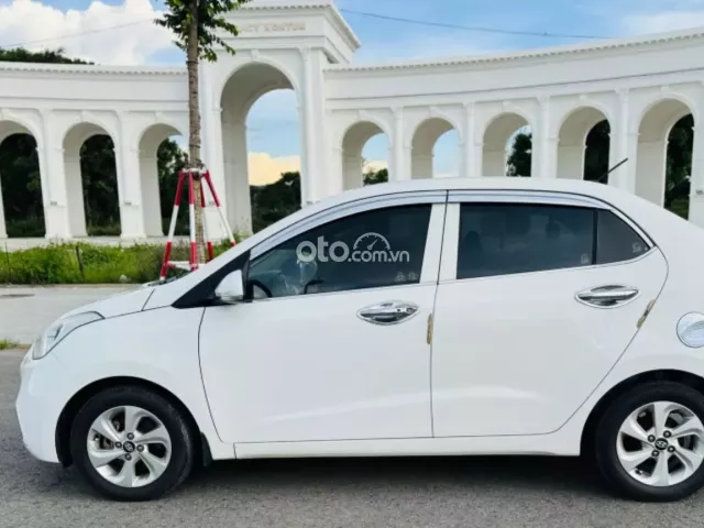 Xe gia đình rất đẹp lốp mới đăng kiểm mới