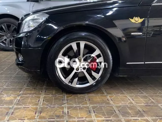 cần bán xe tâm huyết. hoặc đổi qua 7 chổ