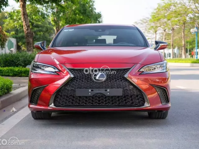 Trang bị hiện đại, an toàn tối ưu chuẩn Lexus