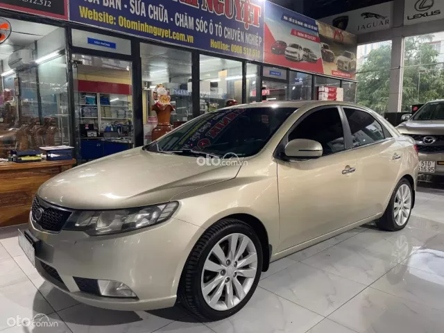 ☎ BÁN XE KIA FORTE EX 5 CHỔ, MÁY 1.6, SỐ TAY, SX 2011, MÀU BẠC