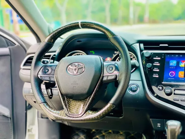 Vô lăng nặng là một trong những lỗi phổ biến trên những mẫu Camry đời cũ.