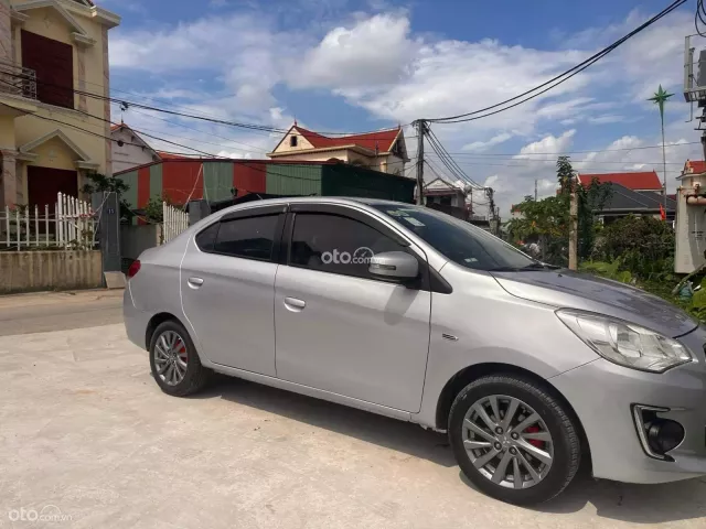 Mitsubishi Attrage 2016