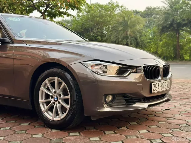 BMW 320i 2013