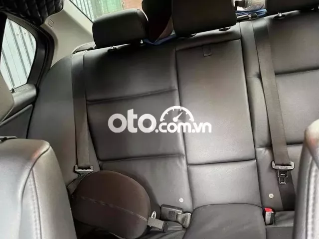 BMW 3 Series 2011 320i - 161000 km