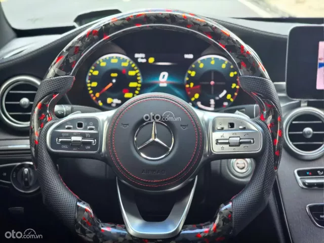 MODEL 2020 UP BODY C63 AMG