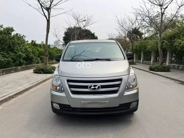 Hyundai Starex 2016 tại Hà Nội