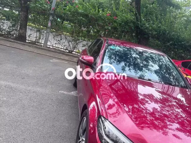 Ra đi Mercedes Benz C180 khá tốt, công chứng ngay