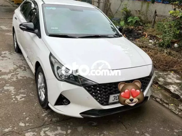 Hyundai Accent 2021 1.4 MT - 900000 km