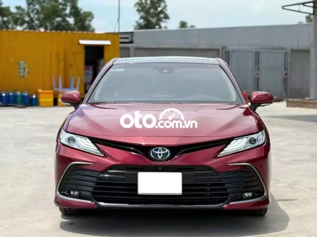 Toyota camry 2.5Q - 18000 km