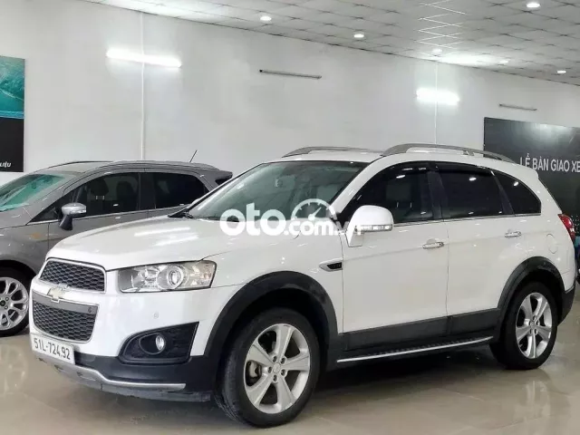 Chevrolet Captiva 2.4 LTZ 2015 BH 6 Tháng
