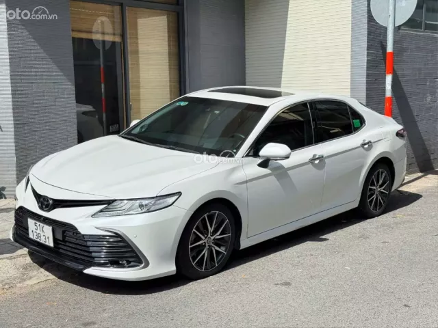 Toyota Camry 2.5Q 2021