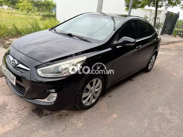 Hyundai Accent 2014 1.4 AT - 150000 km