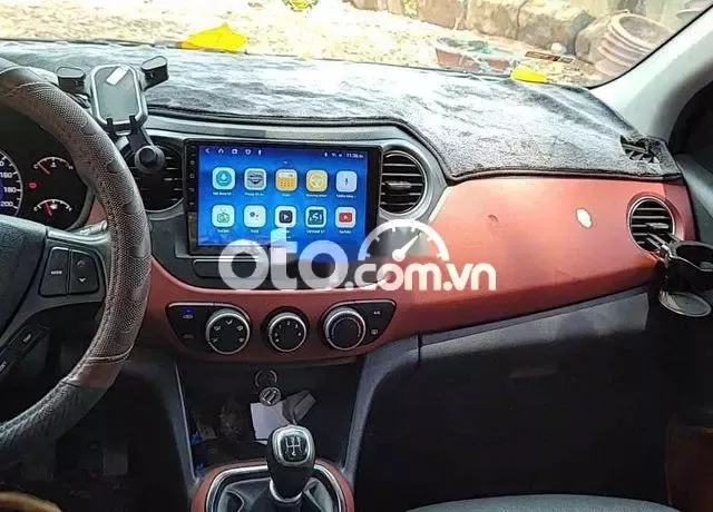 210 2018 Grand 1.2 MT - 72500 km