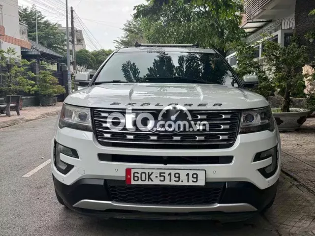 Ford Explorer 2017 2.3L Ecoboost - 150000 km