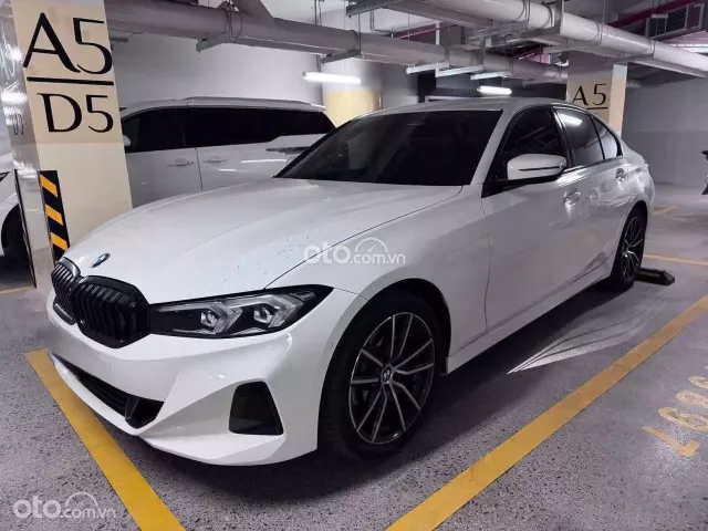 BMW 320i 2024 tại Hà Nội