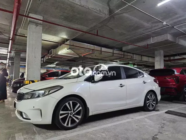 2017 Signature 1.6 AT - 176000 km