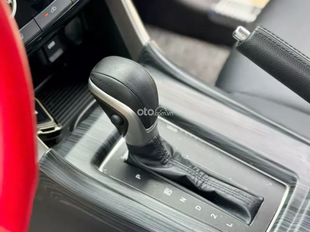 Một chủ từ mới chuẩn km đi