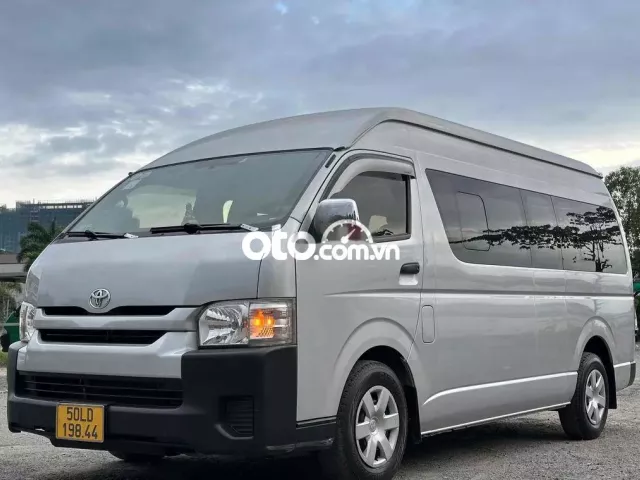 Toyota Hiace 2016 máy dầu nhập Nhật - Cty mua mới