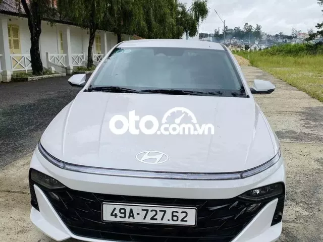 Hyundai Accent 2024 Cao cấp 1.5 AT - 2000 km