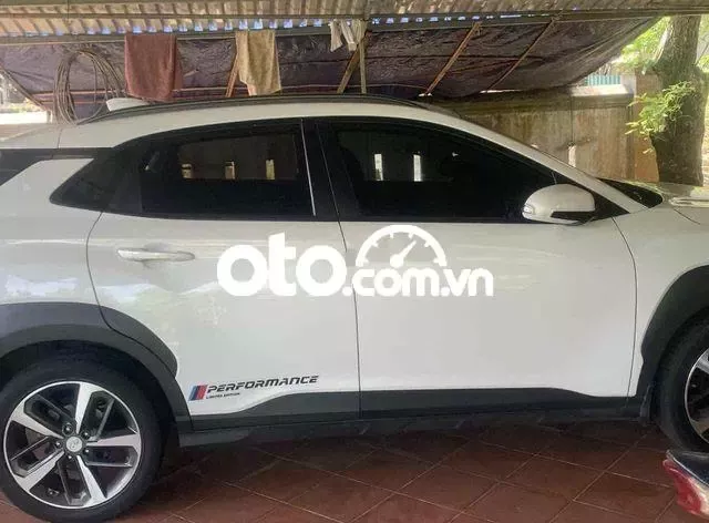 Hyundai Kona 2018 2.0 AT - 79000 km