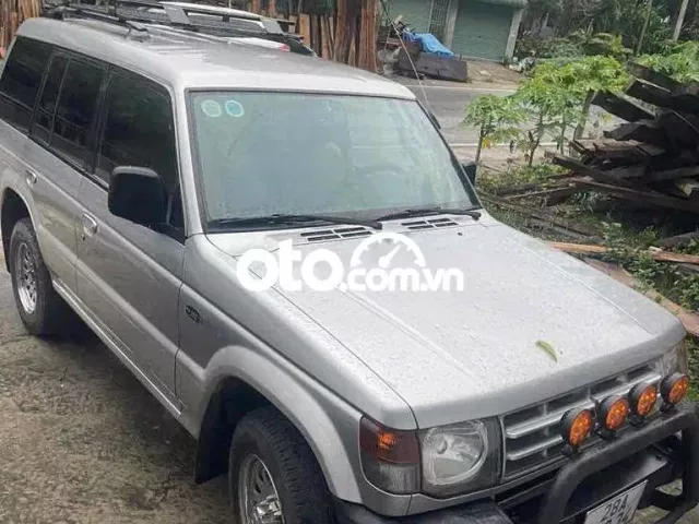 Mitsubishi Pajero 2003 X 3.0 - 15000 km