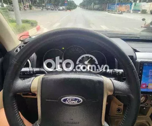Ford Everest 2010 - máy dầu tự động