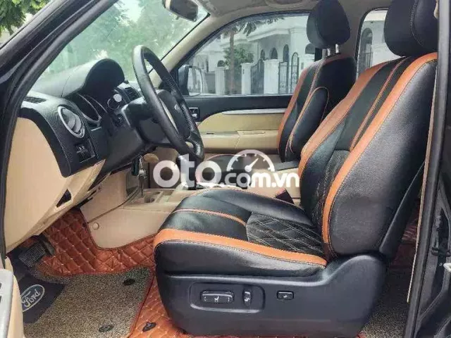 Ford Everest 2010 - máy dầu tự động