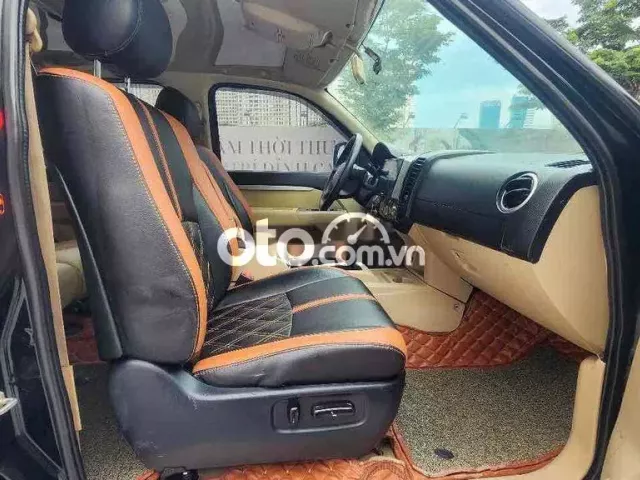 Ford Everest 2010 - máy dầu tự động