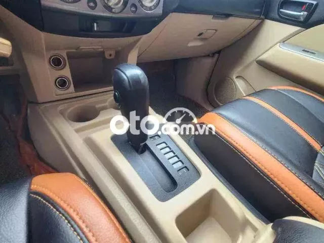 Ford Everest 2010 - máy dầu tự động