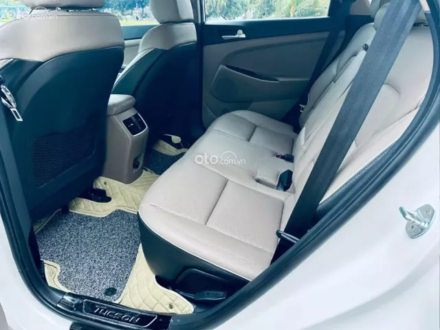 Chủ đi giữ gìn, mua mới