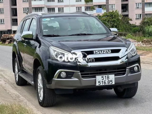 Isuzu Mu X 2019 3.0 máy dầu tự động còn rất mới