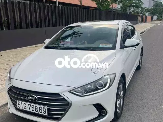 Hyundai Elantra 2018 1.6 AT - 43000 km
