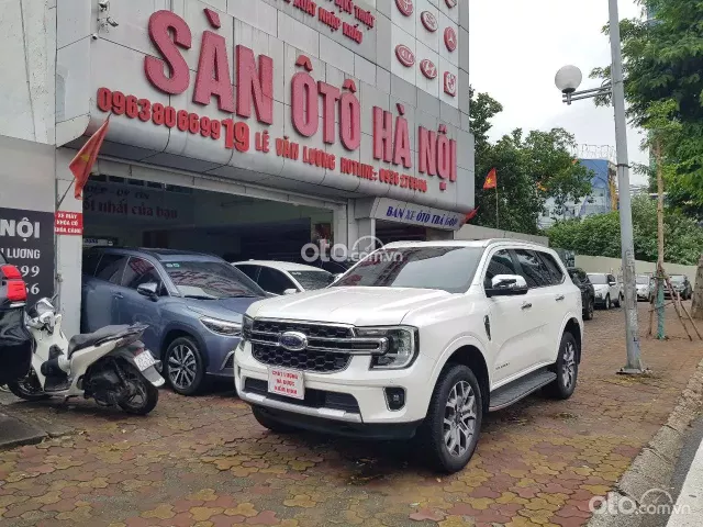 Ford Everest Titanium 2.0L 4x2 AT 2022