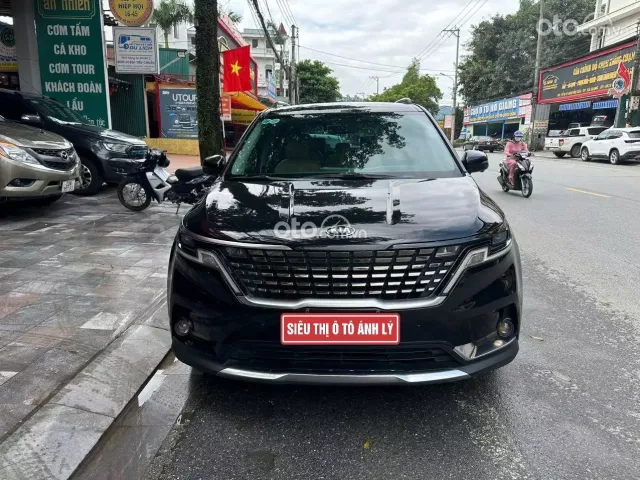 Cần bán gấp xe MPV đầy đủ tiện nghi bản Premium