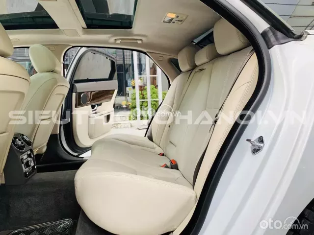 Jaguar XJ series 2010 13