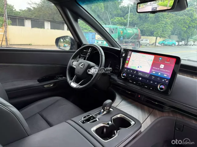 Lexus LM500h 6 ghế 2025 8