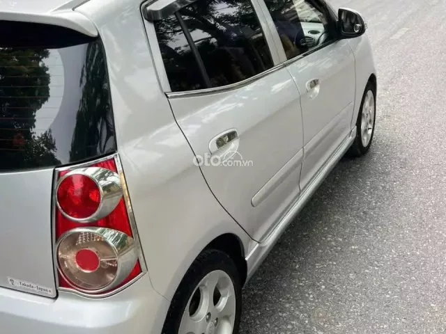 Nhập khẩu. Xe chất, không đâm va ngập nước. Nội ngoại thất tươi trẻ. Lốp đẹp, đăng kiểm