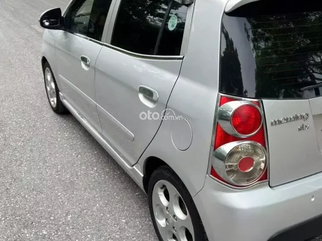 Nhập khẩu. Xe chất, không đâm va ngập nước. Nội ngoại thất tươi trẻ. Lốp đẹp, đăng kiểm