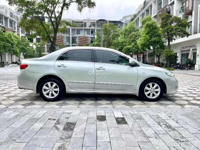 Bán xe Toyota Corolla Altis 1.8G sản xuất năm 2010 tên tư nhân, biển gốc Hà Nội