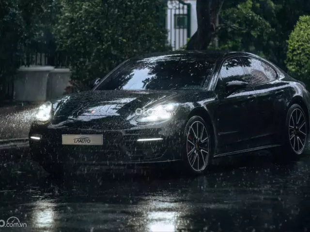 Option 1 tỷ 5 - Đen nội thất đỏ