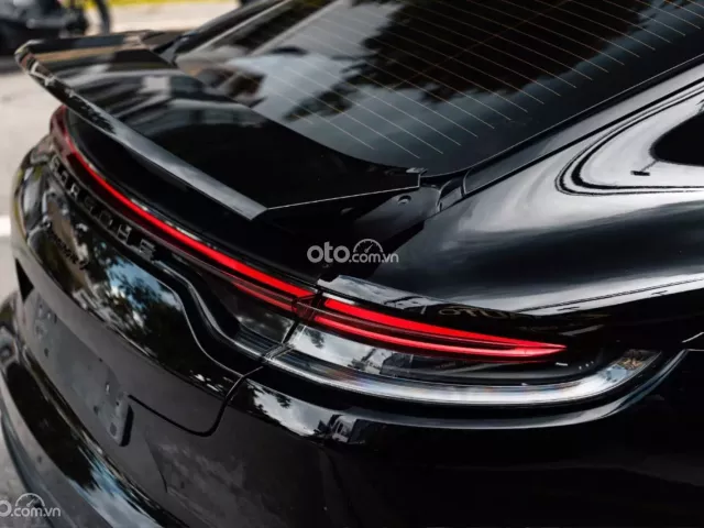 Option 1 tỷ 5 - Đen nội thất đỏ