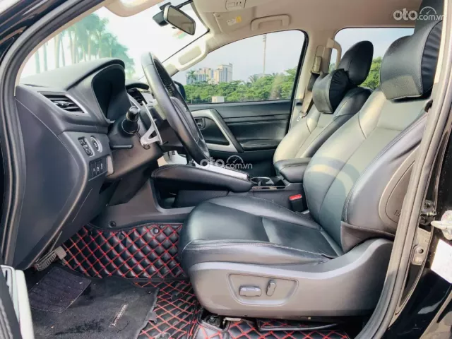 Xe đẹp siêu lướt, chất khỏi bàn