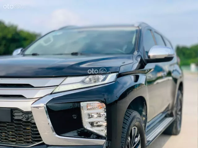 Xe đẹp siêu lướt, chất khỏi bàn