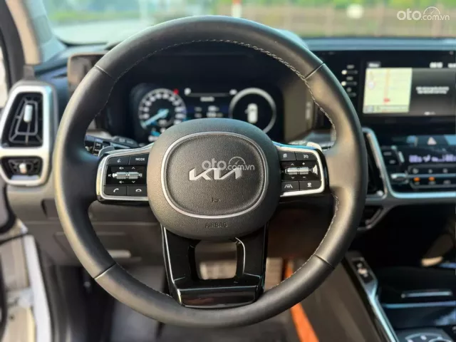 Xe 1 chủ từ đầu, lăn bánh ít, còn như mới