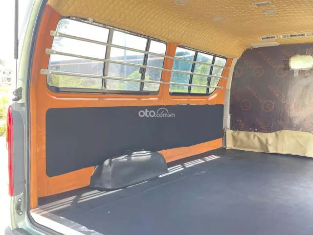 Bán Hiace tải van 3 chỗ đời 2010, tải 900kg