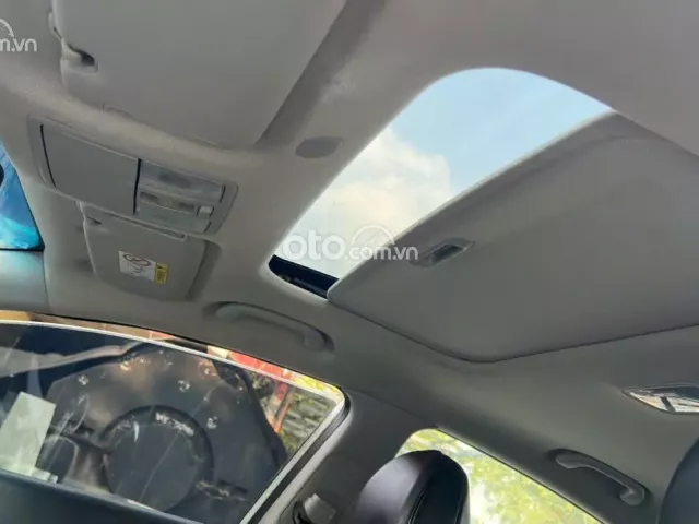 Mẫu sedan trẻ trung, giá tốt thương lượng